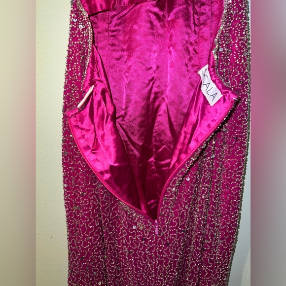 NWOT: Stunning Scala Fuchsia Sequined Long Backless Gown! Size Medium. 💖 - Picture 8 of 16